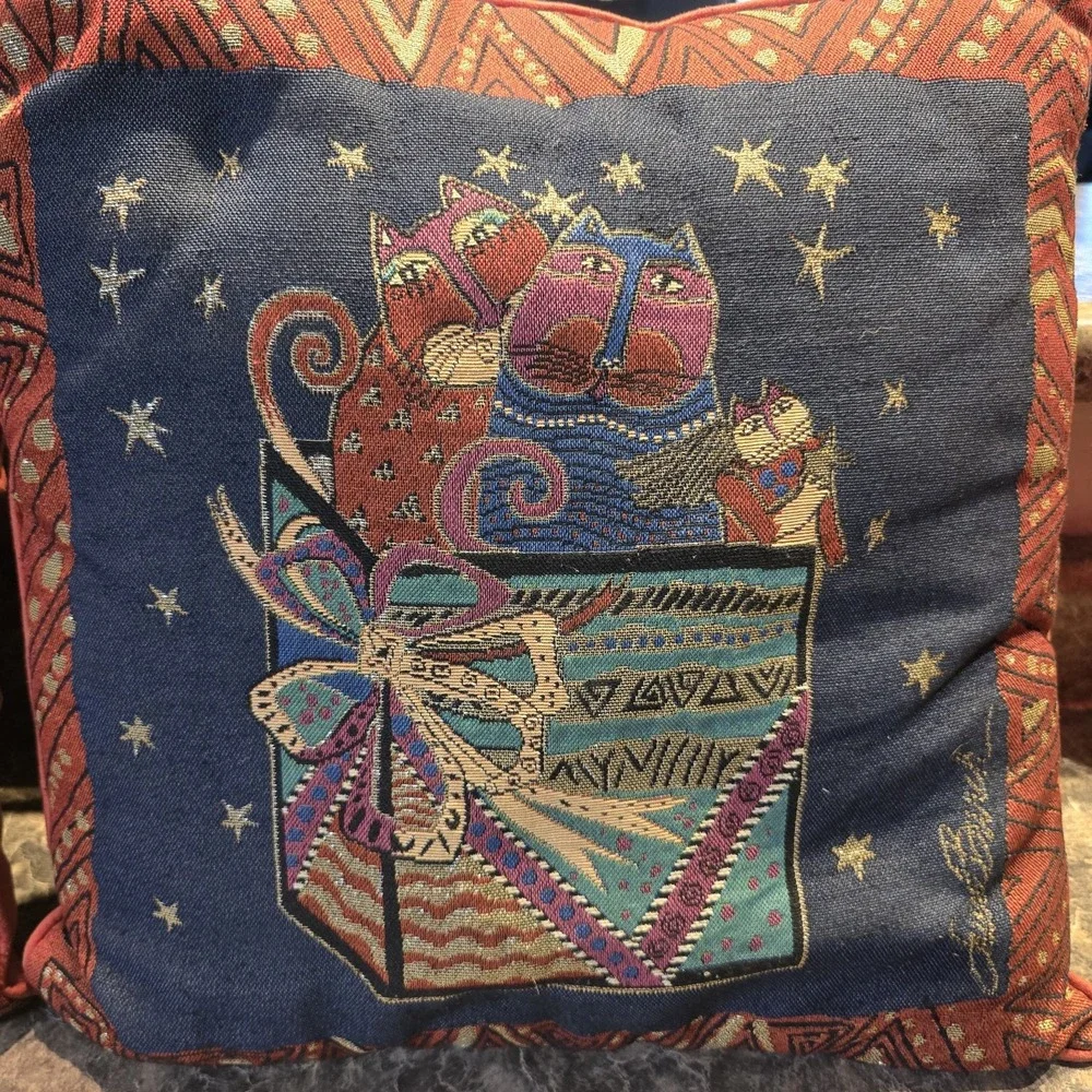 2 Laurel Burch Cat Tapestry Throw Pillows Square Christmas Present Stars‎ 18x18